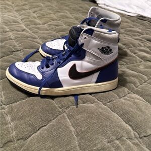 Air Jordan 1 Retro High Rare Air 'Deep Royal Blue'